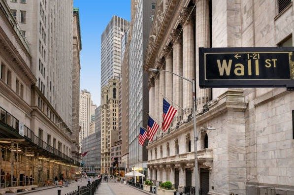 Wall Street a la baja tras ataque de Israel a Irán, que disparó los precios del petróleo