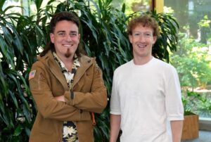 Palmer Luckey, fundador de Anduril, y Mark Zuckerberg, mandamás de Meta.