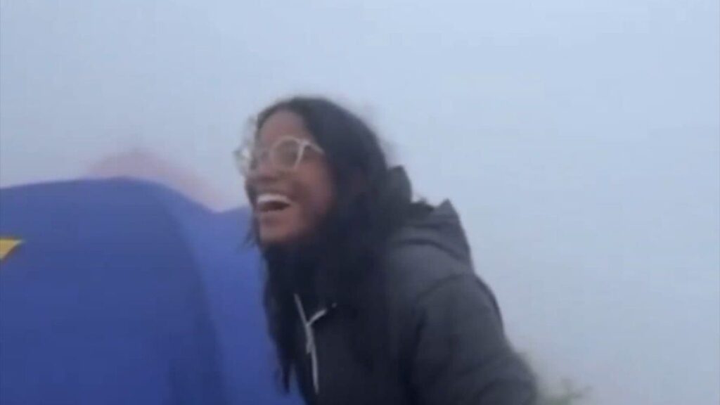 cómo fueron los últimos momentos de vida la turista brasileña antes de caer al volcán