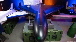 fabricar drones en lugar de estudiar – DW – 14/06/2025