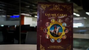 la historia del libro que reconstruye al Libertador desde la imagen