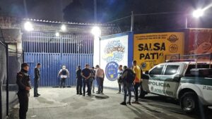 un niño y cuatro guardianes del Inpec quedaron heridos