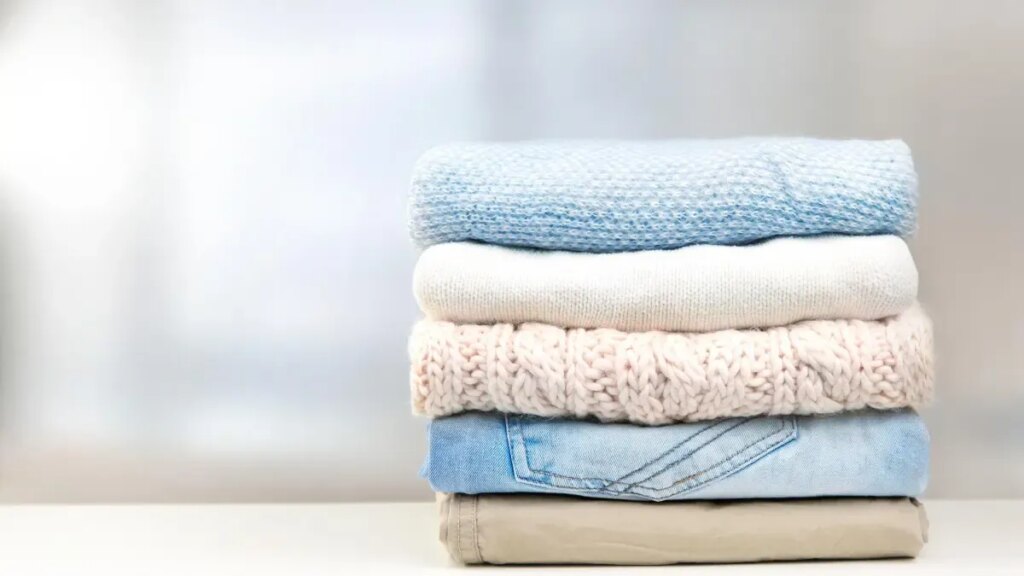 ¿Cada cuánto se debe lavar ropa? Una guía práctica para mantener la higiene personal, cuidar sus prendas y proteger el medio ambiente