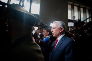 Declarado culpable el expresidente de Colombia Álvaro Uribe por soborno de testigos en actuación penal | europapress.es