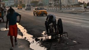 A menos petróleo venezolano, peor para el régimen cubano – DW – 08/07/2025