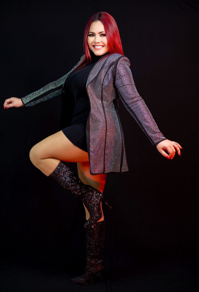 Adri Duarte: Talento, pasión y potencia vocal que conquista corazones