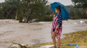 Al menos 59 muertos, 15 de ellos menores, en las "terribles" inundaciones en Texas
