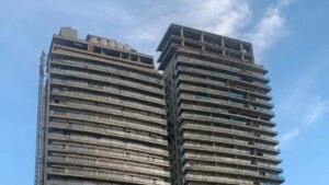 Alcaldía de Cartagena evalúa propuestas para terminar edificio símbolo del fracaso inmobiliario