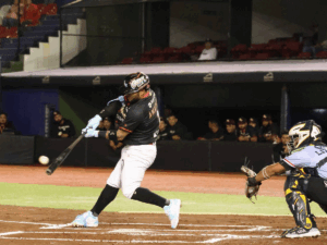 Alexi Amarista aporta su chispa en México