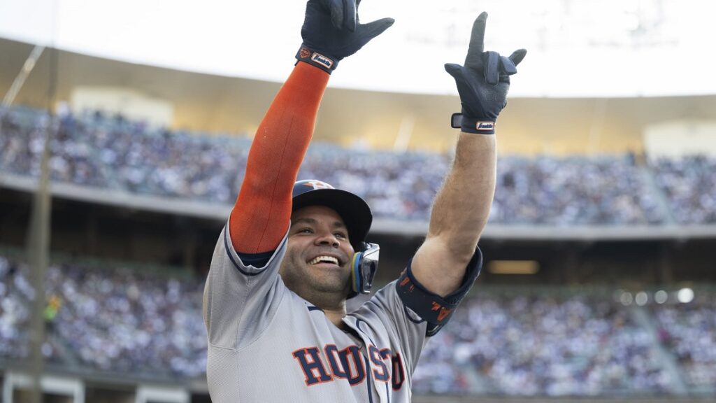Altuve lideró la barrida de los Astros en Los Ángeles
