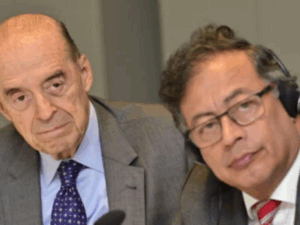 Álvaro Leyva se defiende y dice que es 'ridículo' decir que conspira contra Petro | Gobierno | Economía
