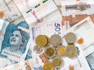 Análisis: a qué se debe que la economía colombiana esté mejorando / Ricardo Ávila | Finanzas | Economía