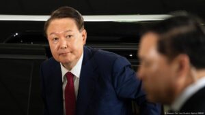Arrestan de nuevo al expresidente surcoreano Yoon – DW – 10/07/2025