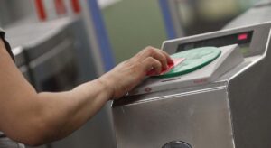 Así puedes llevar y usar el abono transporte de la Comunidad de Madrid en el móvil: sigue estos pasos