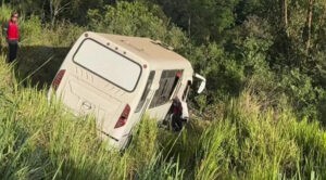 Autobús de la GNB cae a precipicio y 29 efectivos quedan heridos