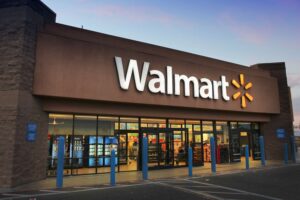 Autoridades confirman que múltiples personas fueron apuñaladas en un Walmart de Michigan – AlbertoNews