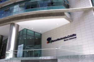 Banca y Negocios