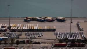 BUQUE ISRAEL BARCELONA | Denuncian que un buque con combustible militar para Israel está fondeado en Barcelona