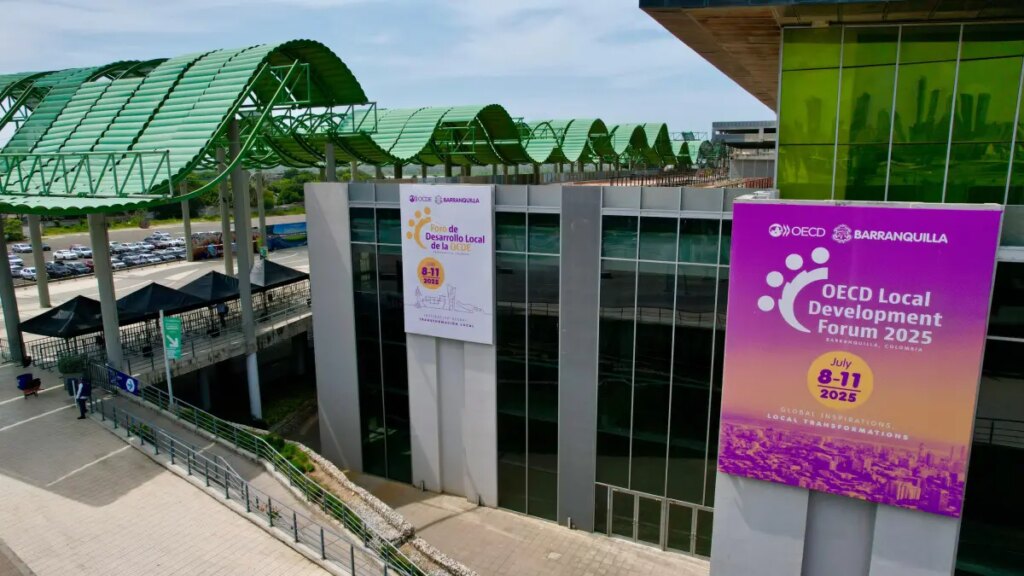 Barranquilla se consolida como referente de desarrollo sostenible ante líderes globales del Foro de la OCDE