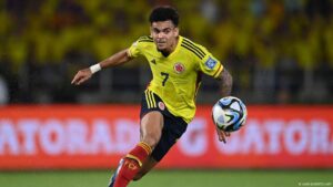 Bayern Múnich amplía su oferta por el colombiano Luis Díaz – DW – 25/07/2025