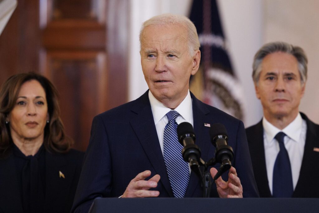 Biden califica de "cruel" el plan fiscal de Trump por recortes en salud