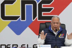 CNE afirma que se ha distribuido 100% de material y máquinas de votación para municipales