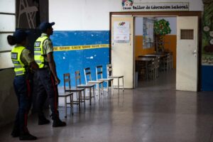 CNE extendió jornada en centros de votación hasta las 8:00 p.m.