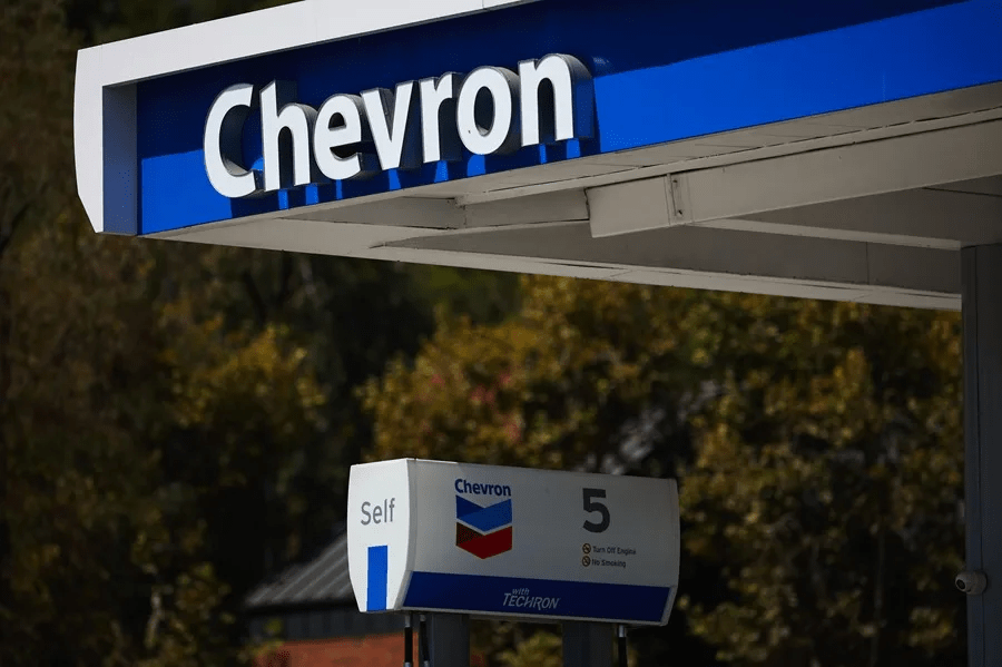 Cabello afirma que Chevron pagará por extraer petróleo en Venezuela