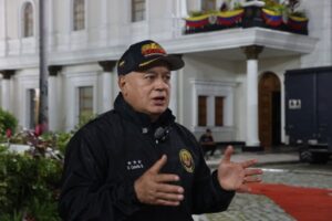 Cabello sobre delitos de venezolanos excarcelados del Cecot | lapatilla.com