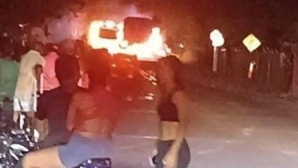 Carro bomba en vía Panamericana