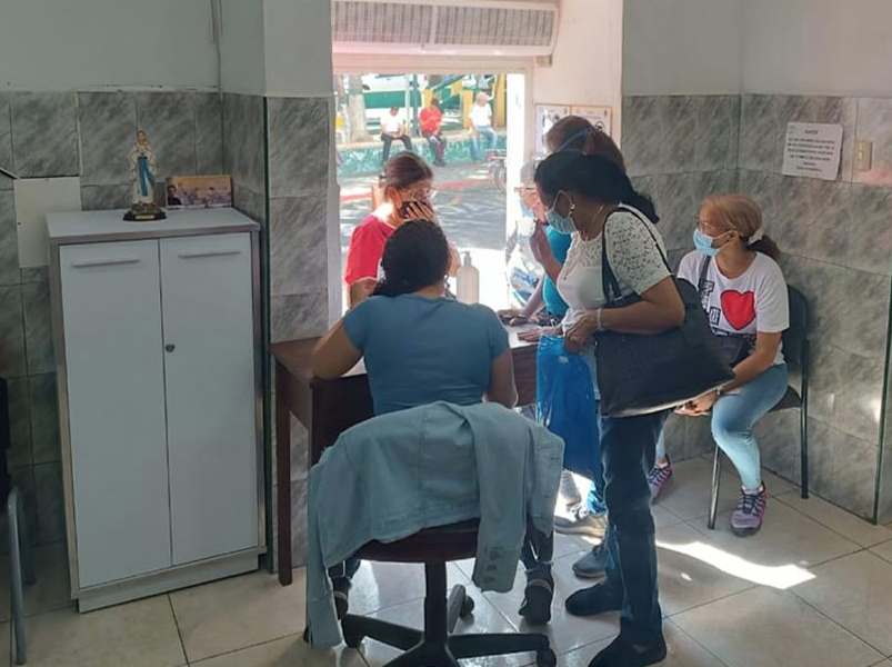 Cashea para estudios endoscópicos en la Charitas