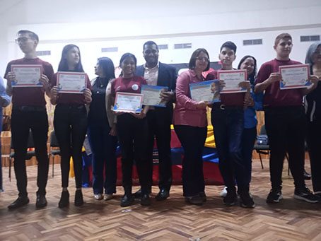 Certificación de Educación Primaria en el Taller Laboral San Cristóbal