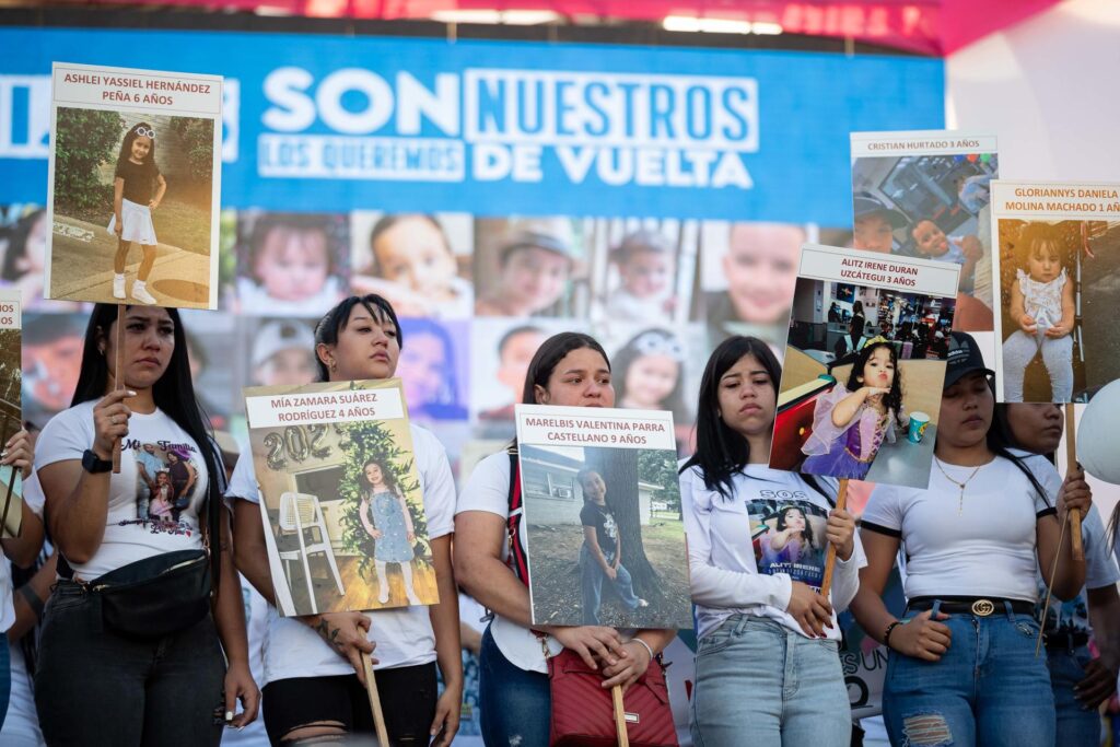 Chavismo marchó para pedir repatriación de 31 niños