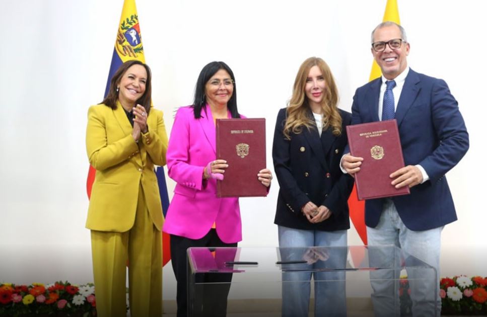Chavismo y Colombia firmaron memorando de entendimiento para crear primera zona económica binacional