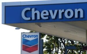 Chevron obtuvo licencia restringida para operar en Venezuela, informa agencia Reuters