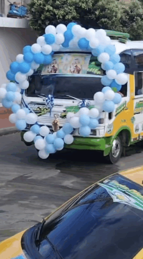 Choferes en Villa del Rosario también rindieron tributo a su patrona