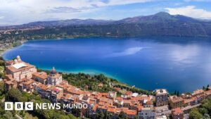 Cómo es Castel Gandolfo, el palacio de verano de los papas que es más grande que el Vaticano y que León XIV ha vuelto a usar para vacacionar