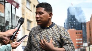 Condenan por abuso sexual al padre de los niños rescatados en la selva colombiana en 2023 - AlbertoNews