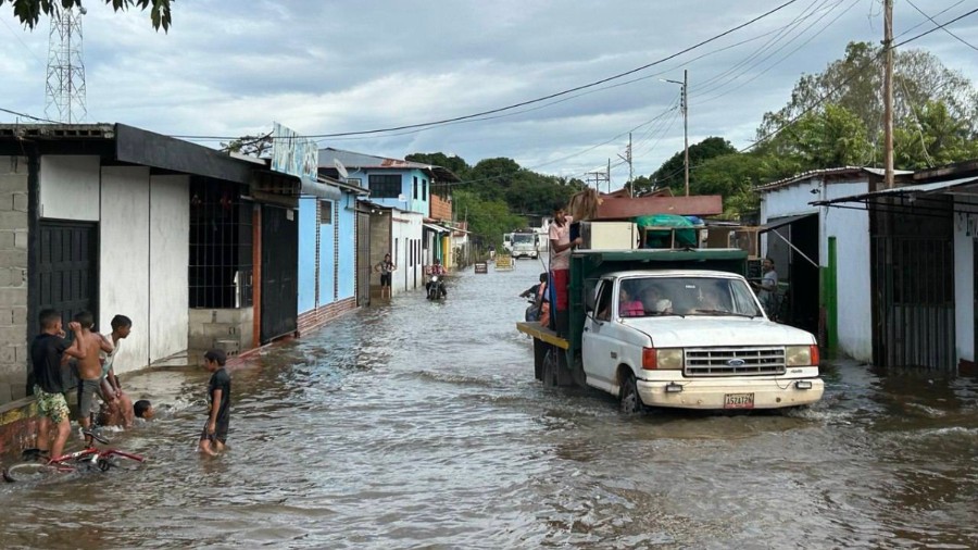 Crecida del Orinoco dejó 171 familias afectadas en Amazonas