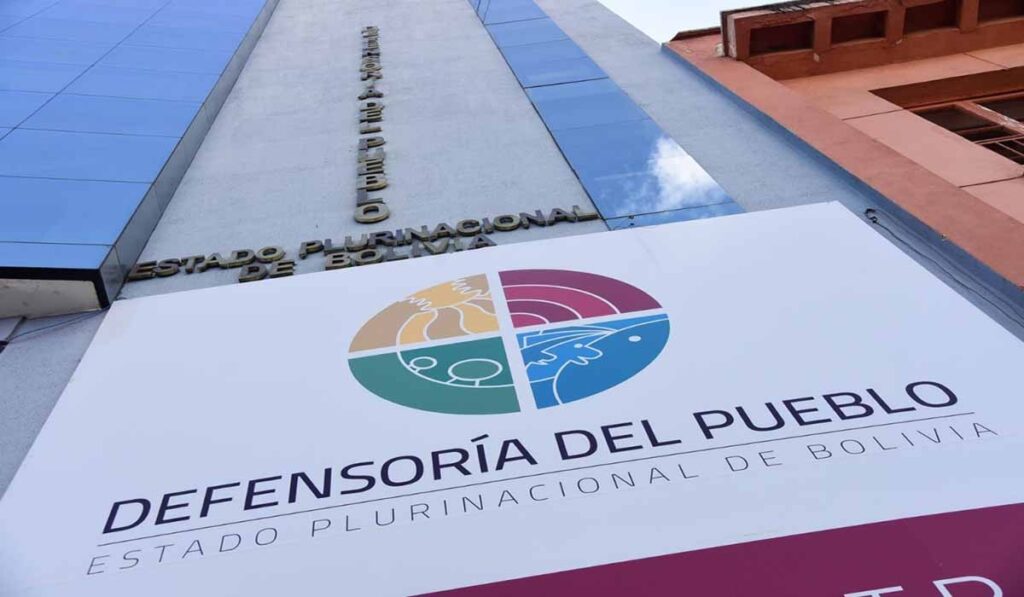Defensoría de Bolivia alerta sobre una respuesta "insuficiente" ante pornografía infantil - AlbertoNews