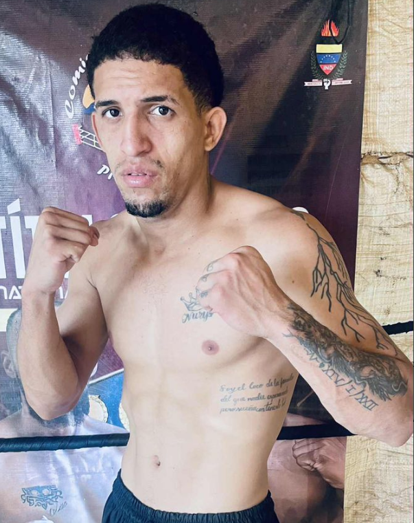 Definen Campeón Nacional Súper Gallo en Macuto