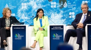 Delcy Rodríguez asegura que 26% de la producción petrolera mundial está bajo medidas coercitivas