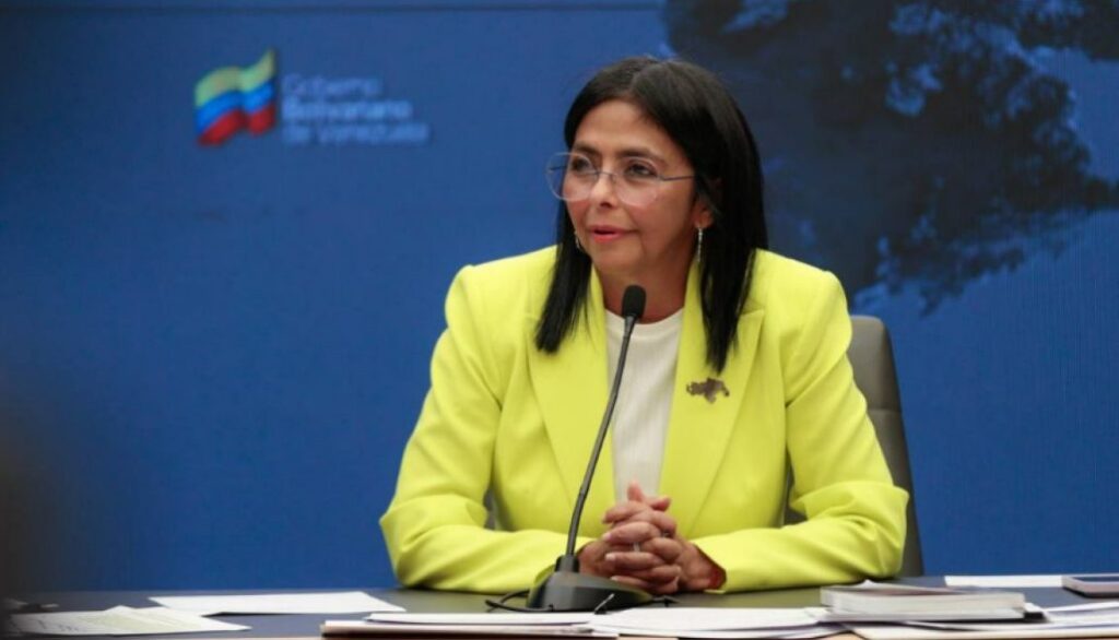 Delcy Rodríguez se enrabietó con Bloomberg Línea por pronóstico de la inflación en Venezuela