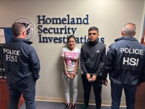 Detenida tras su deportación la influencer ‘La hija de Dios’ por «incitar al odio»