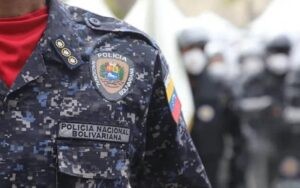 Detuvieron a tres policías por supuesto abuso sexual contra compañera de trabajo en Sucre