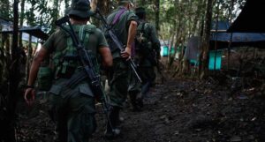 Disidentes de las FARC liberan a contratistas del Estado colombiano secuestrados – AlbertoNews