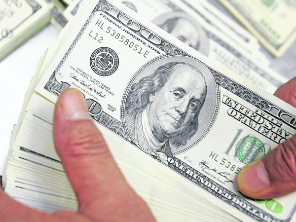 Dólar a $3.974 se devolvió al nivel del 17 de julio de 2024 | Finanzas | Economía