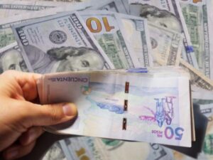 Dólar, cerca del piso de los $4.000 y ha caído $403 este año | Finanzas | Economía