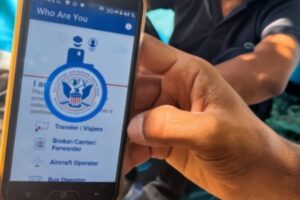 EEUU aconseja la autodeportación por CBP Home para quienes perdieron el TPS
