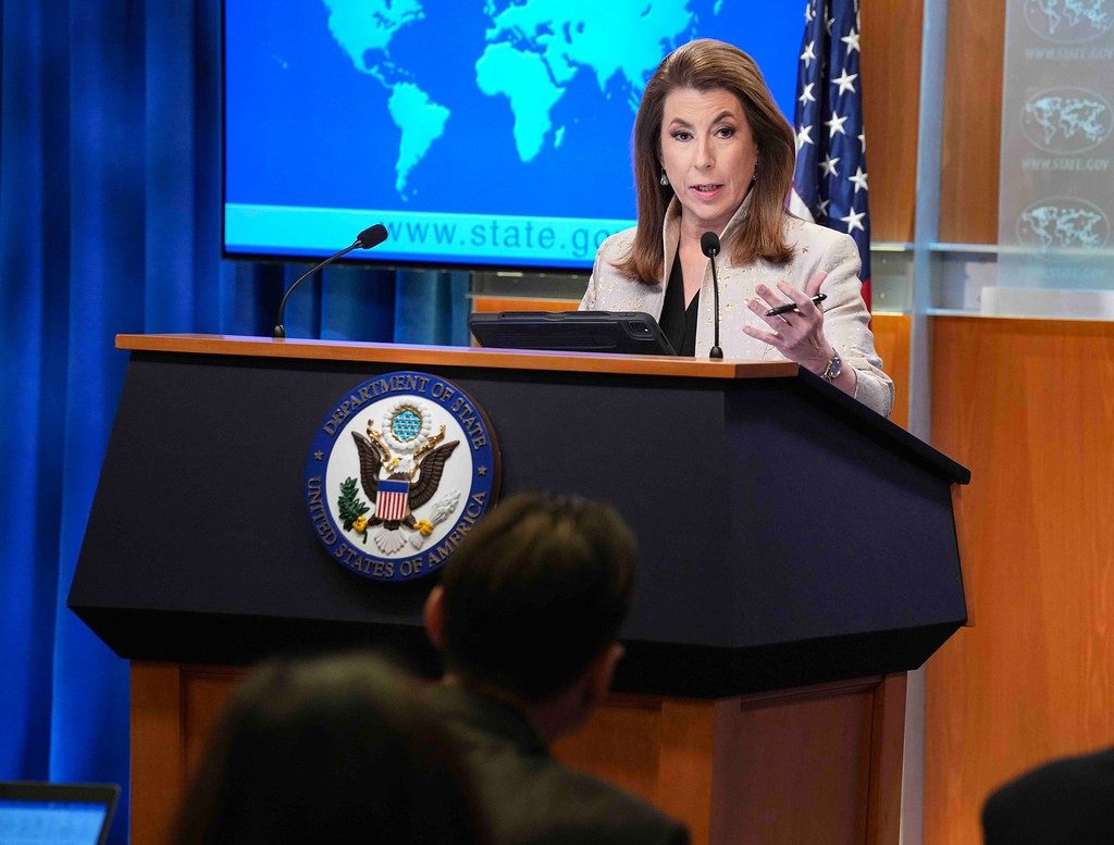 EEUU reitera su alerta de no viajar a Venezuela ante el alto riesgo de detención de sus ciudadanos: “El riesgo es extremadamente alto” - AlbertoNews